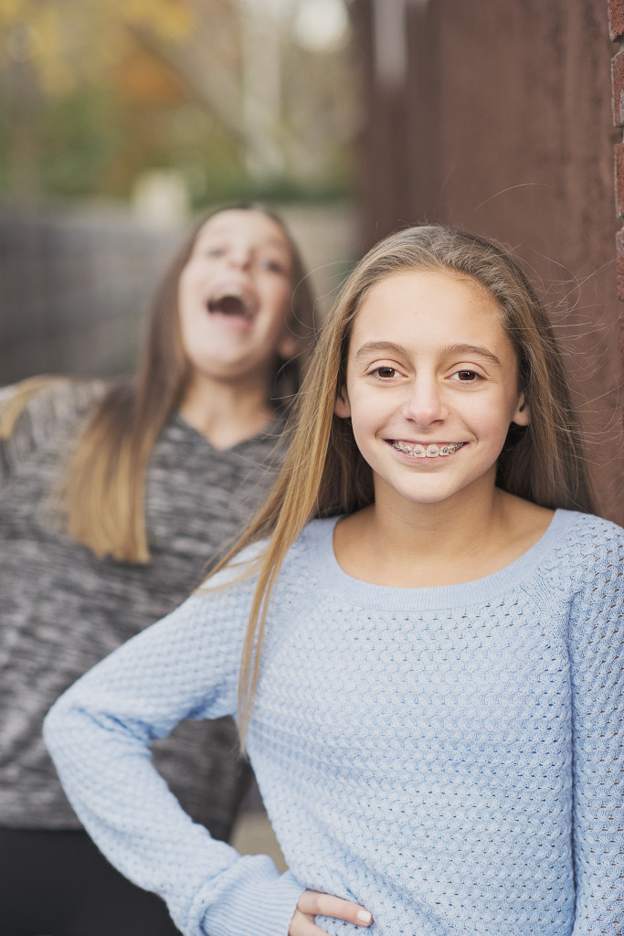 friends photo bomb birthday photo shoot