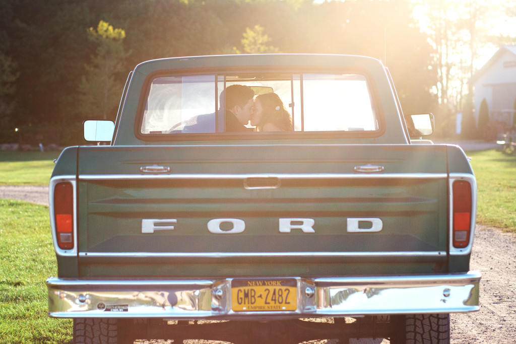 Long-Island-Rustic-Wedding- Photographer-ford-f10