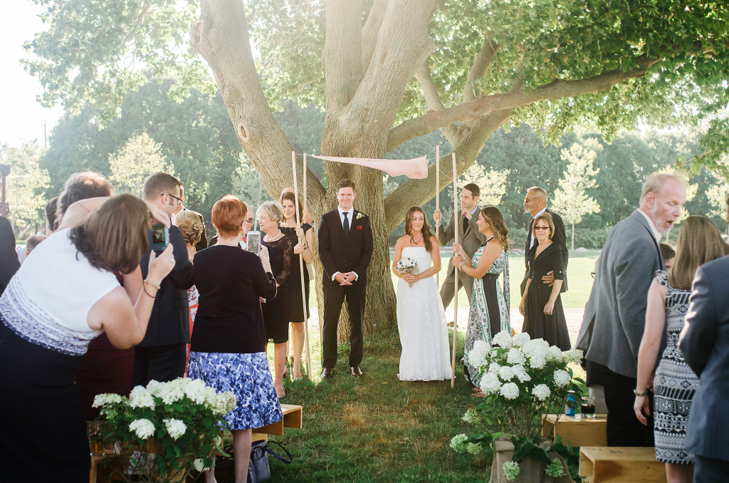 Riverhead-Wedding-Photographer-outdoor-barn-wedding