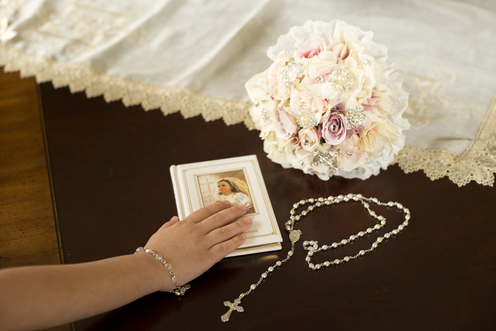 Oceanside-Communion-Photographer-prayer-book-rosaries-flowers