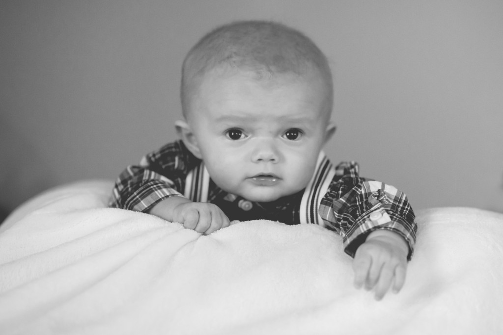 baby photo in black and white