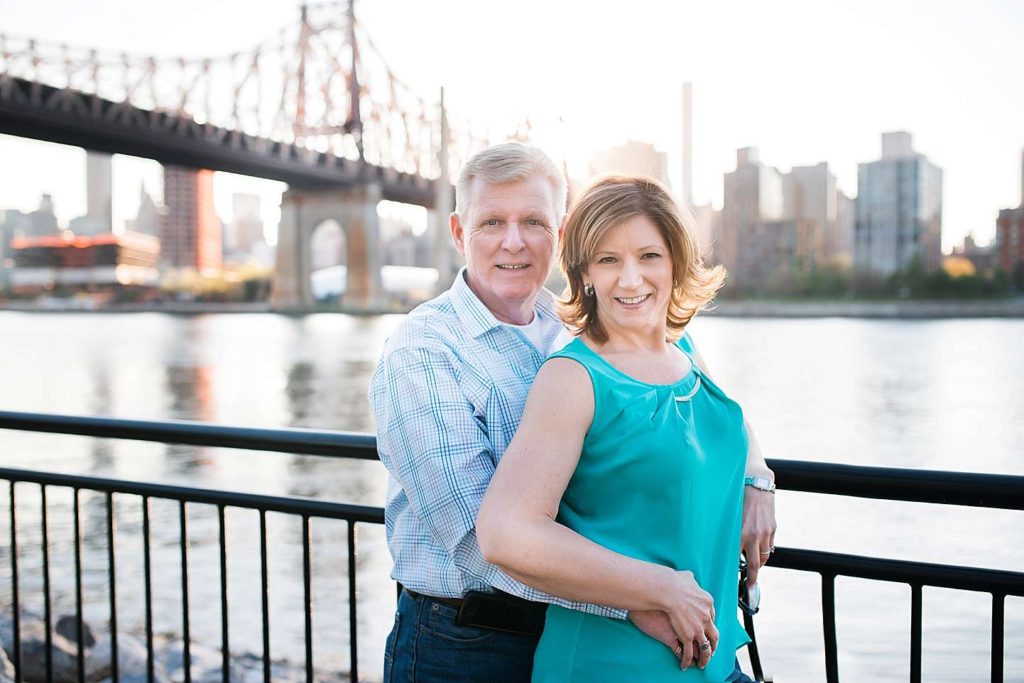 59th st bridge couple portraits