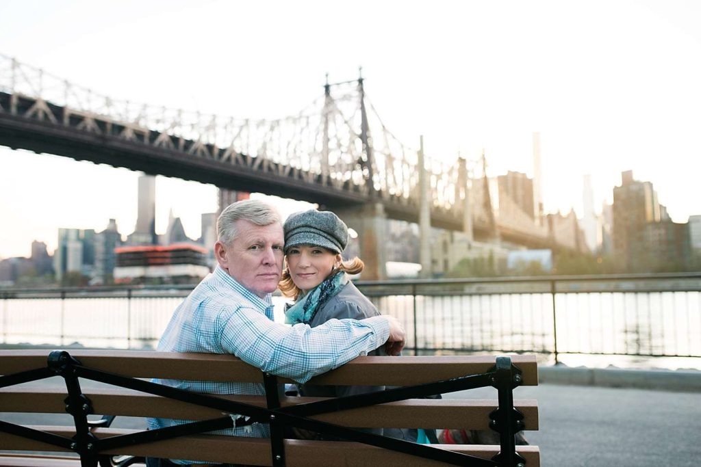 nyc couple at 59th street bridge