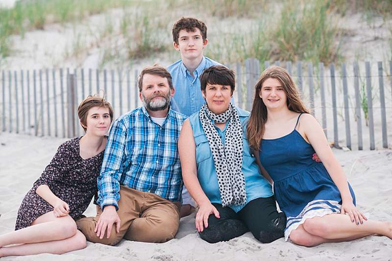Long Beach Family Photographer family of 5 with big kdis