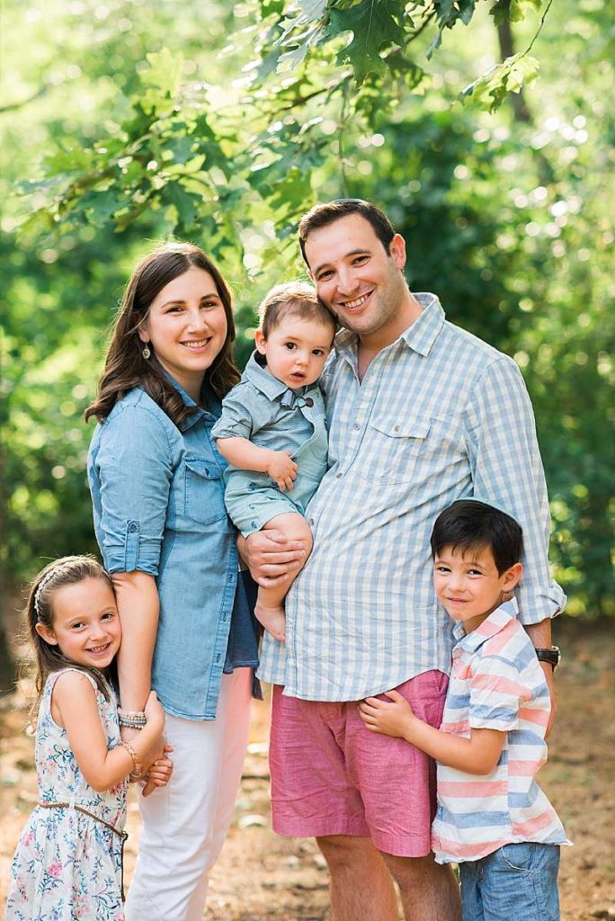 family of 5 at Hempstead Lake State Park