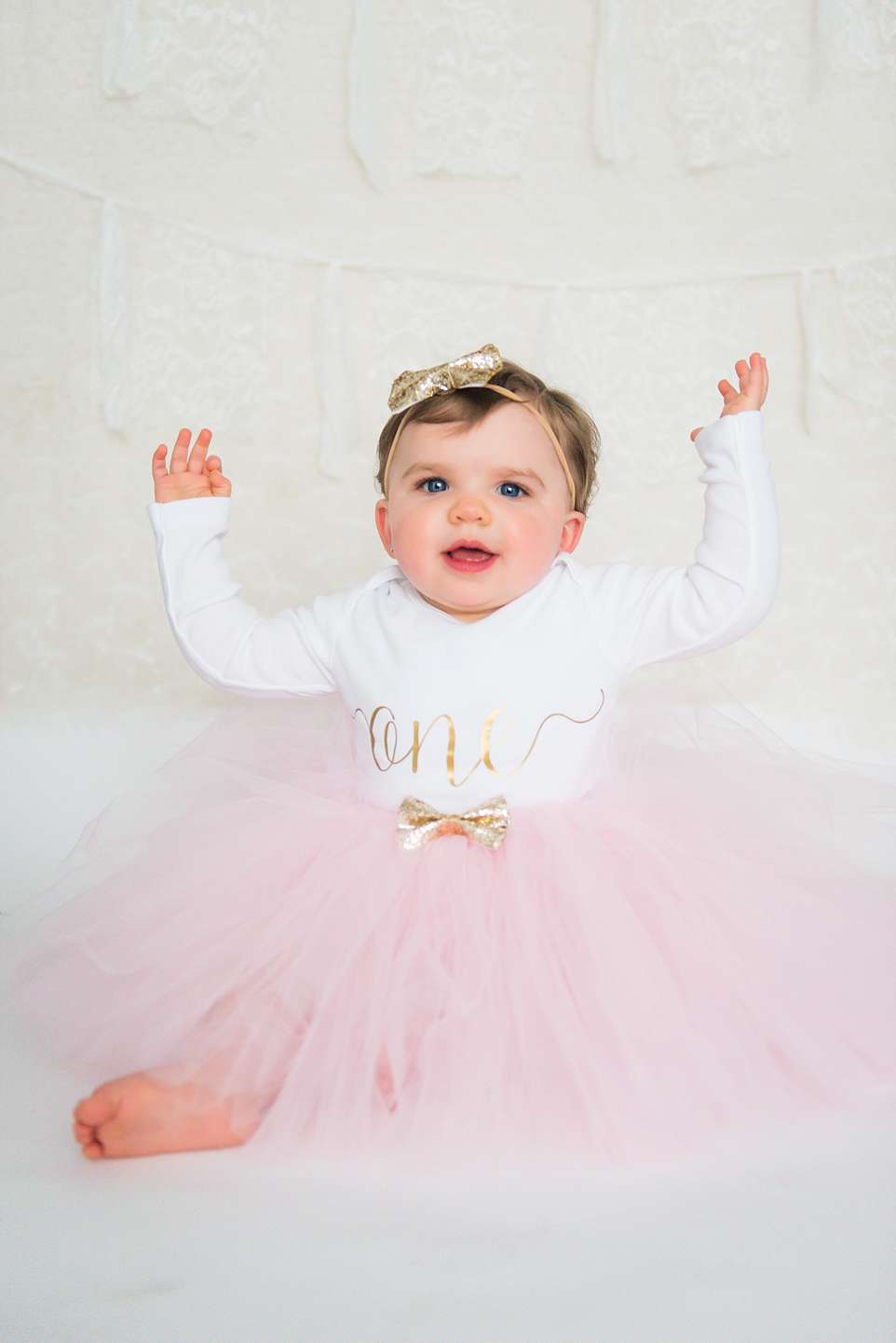 First Birthday Studio Photoshoot - Leslie Renee Photography