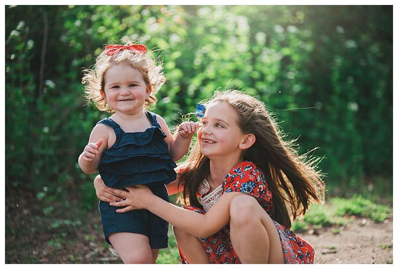 Long Island Family Photographer sisters at Hempstead Lake State Park