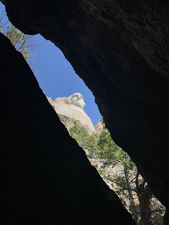 Family Travel Photography view of mount rushmore