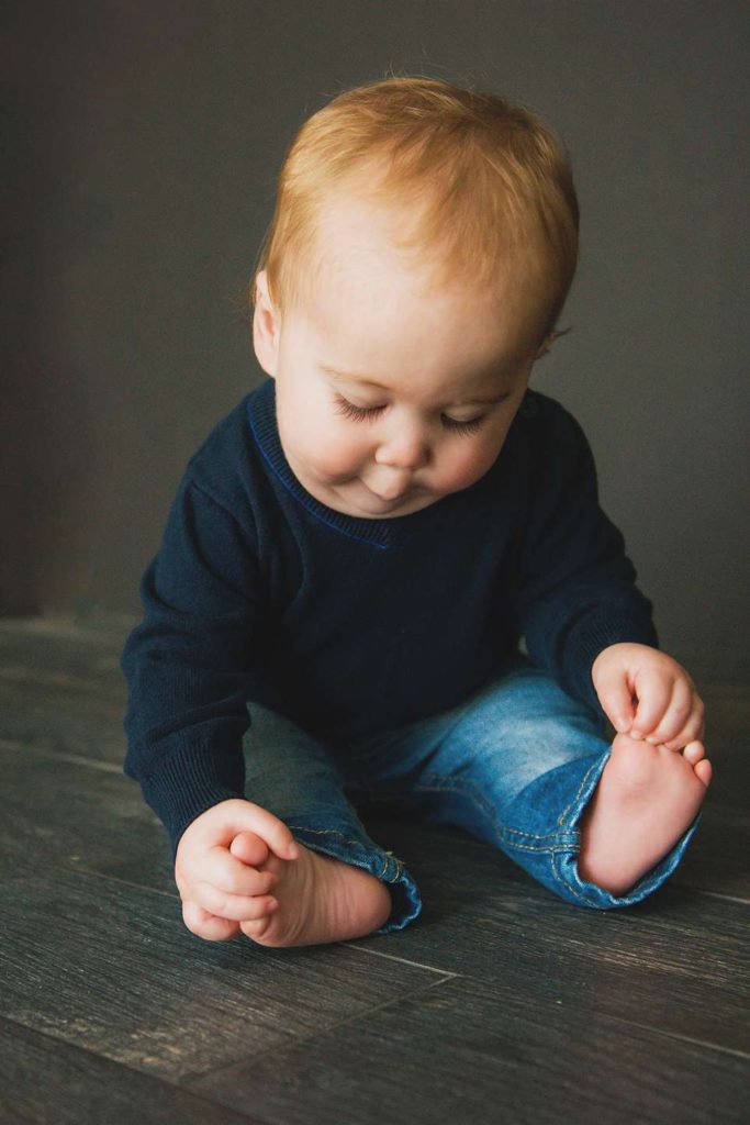 Long Island Baby Photographer baby toes