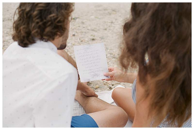 https://lesliereneephotography.com/2017/10/south-dakota-mother-daughter-road-trip-travel-photography letter