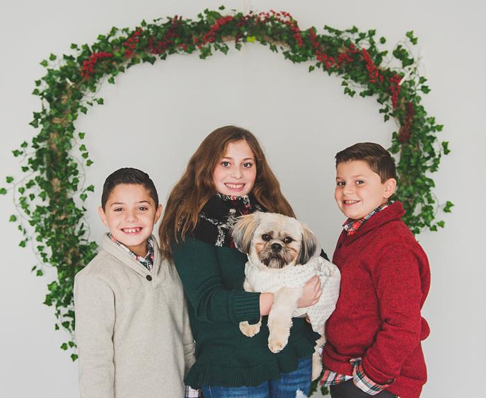 Long Island Christmas Card Mini kids with their puppy 