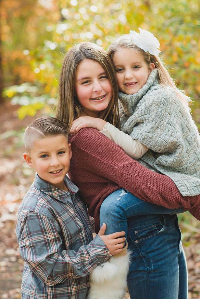 Hempstead Lake State Park Family siblings pose