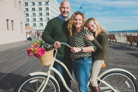 Long Beach Family Portraits bike flowers boardwalk