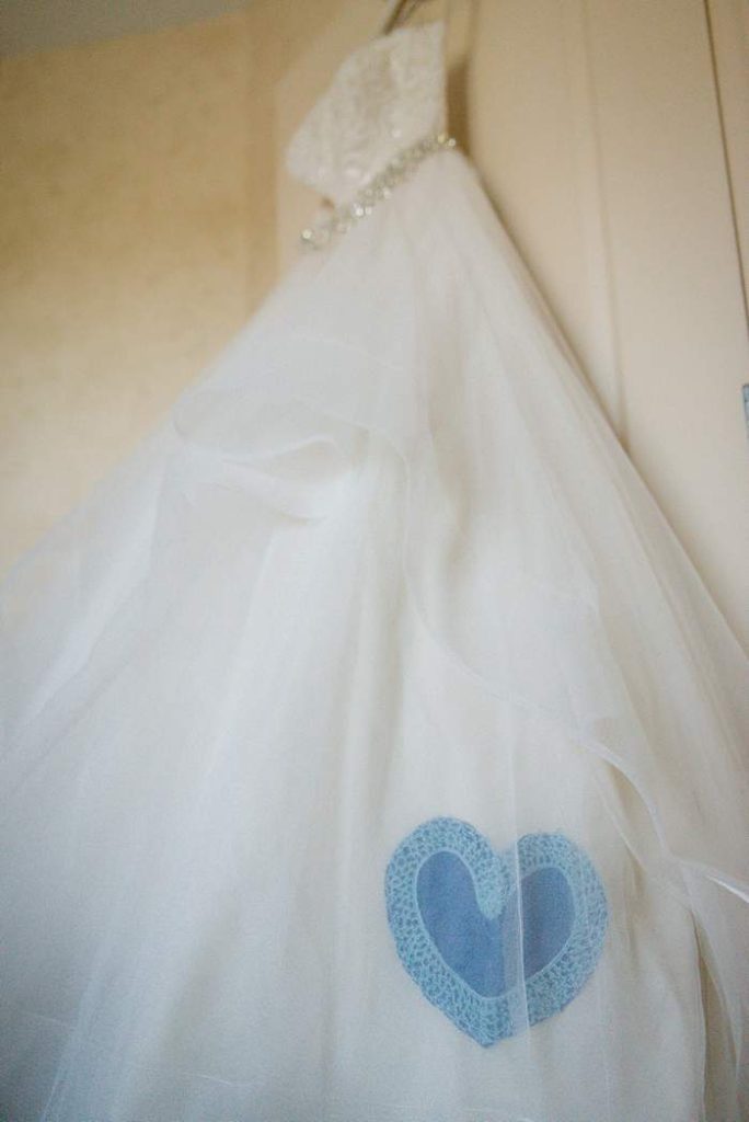 Fun Long Island Wedding Photographer something blue