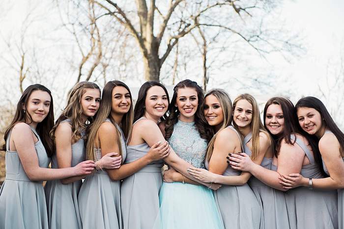 Sweet 16 Smithtown Country Club hugs