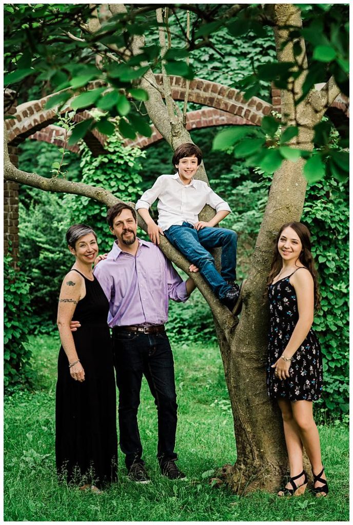 Family Photos LIU Post in a tree