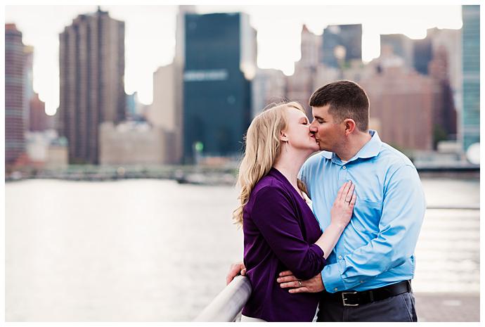 Family Photos Gantry Park romantic couple