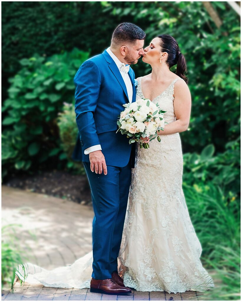 Leslie Renee Photogrpahy Best of 2019 wedding at Garden City Hotel 