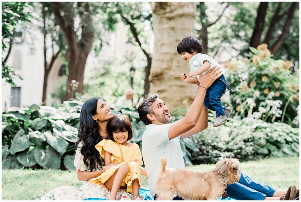 Leslie Renee Photogrpahy Best of 2019 playful family in NYC