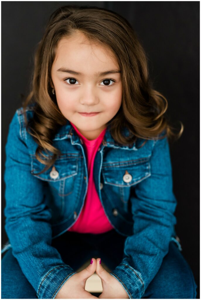 Long Island NYC kids head shots lean in