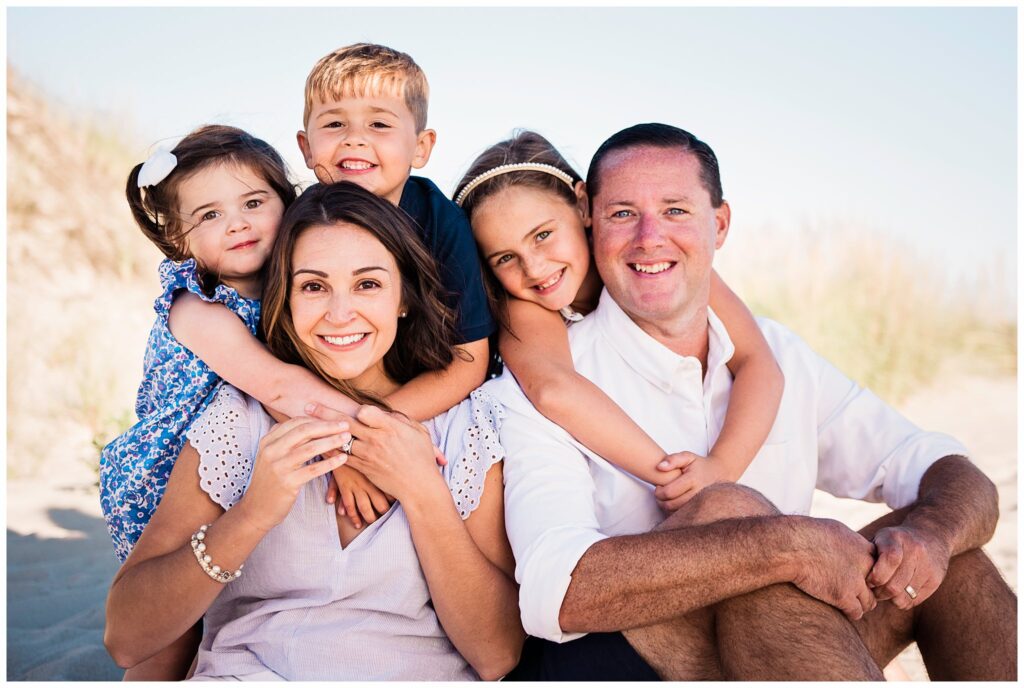 Long Island Beach Family Photos snuggles