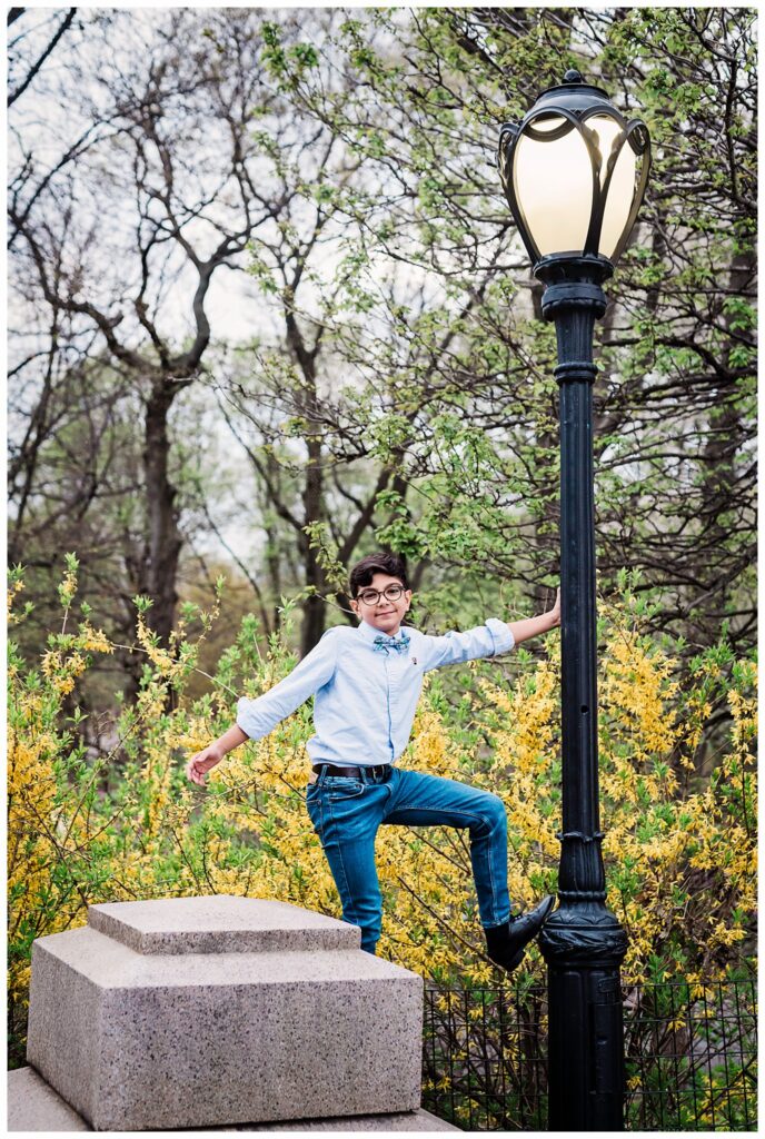 Central Park Family Photos lampost