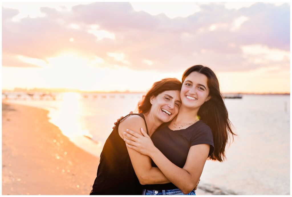 Breezy Point Family Photos mom hug