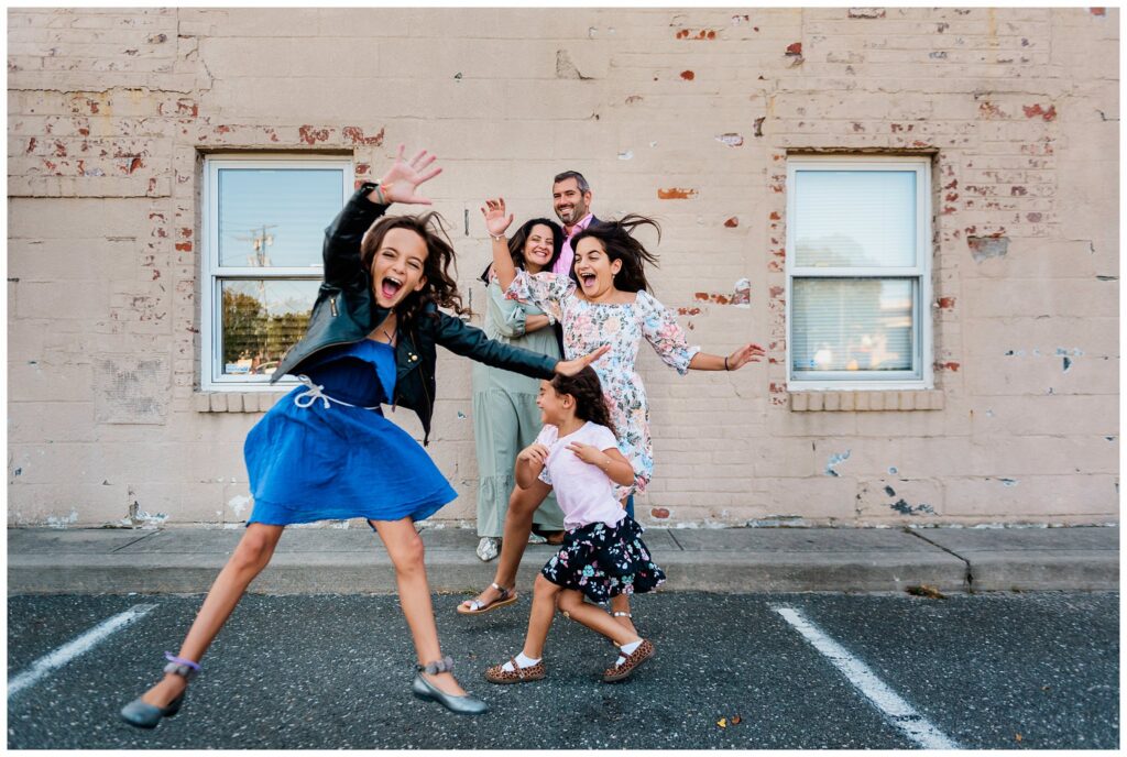 Urban Bat Mitzvah Family Photos photo bomb