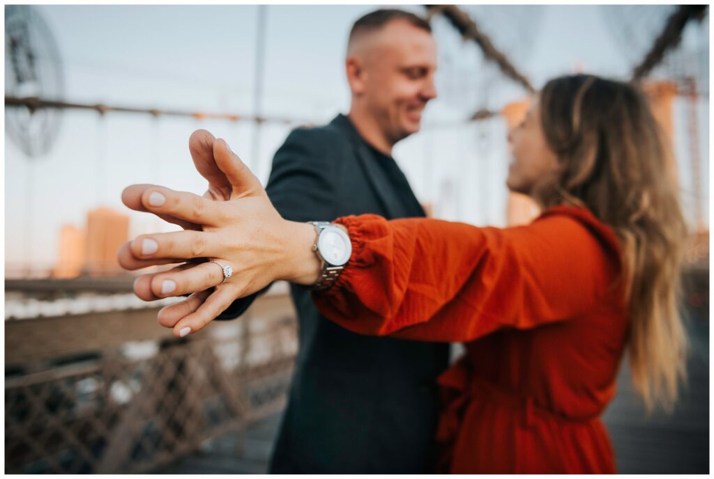 Brooklyn Bridge Engagement Photos the ring