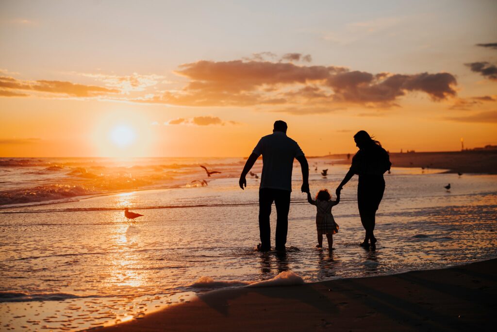 Leslie Renee Photography long beach sunset silhouette