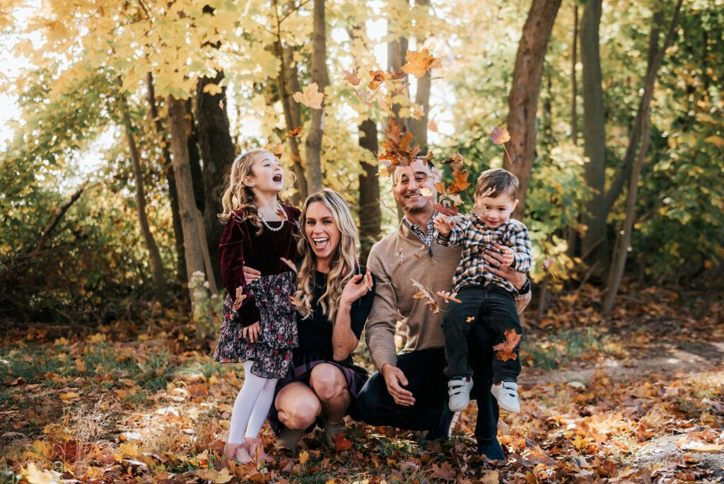 Massapequa Preserve Family Photos throwing leaves