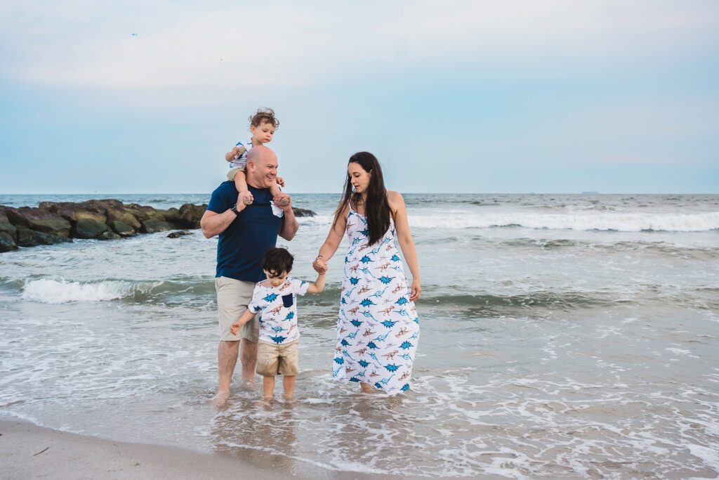 Oceanside Family Photos in Long Beach Garden City