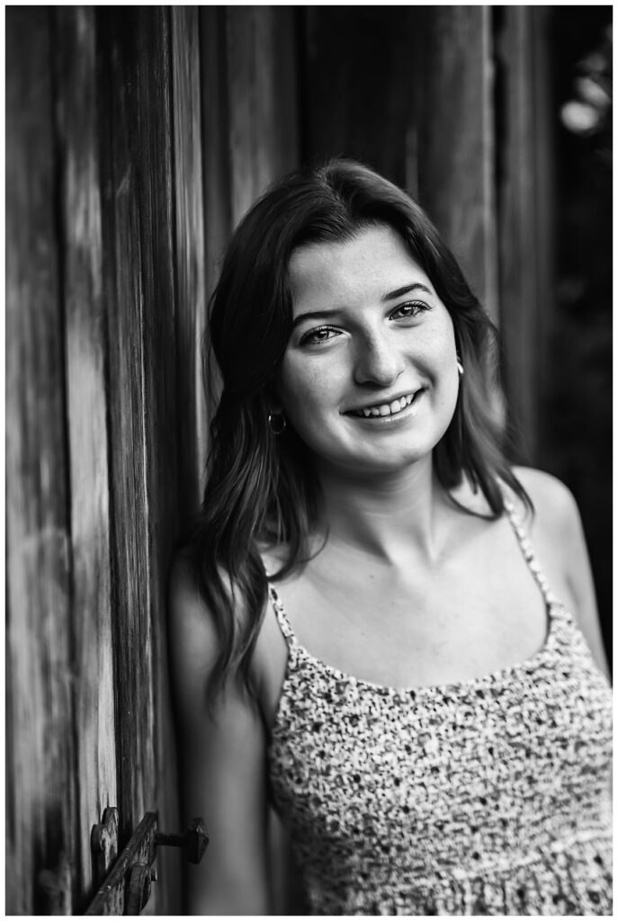 Hamstra Gardens Senior Photos Kouts Seniors black and white texture