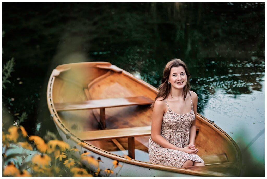 Hamstra Gardens Senior Photos Kouts Seniors in a boat