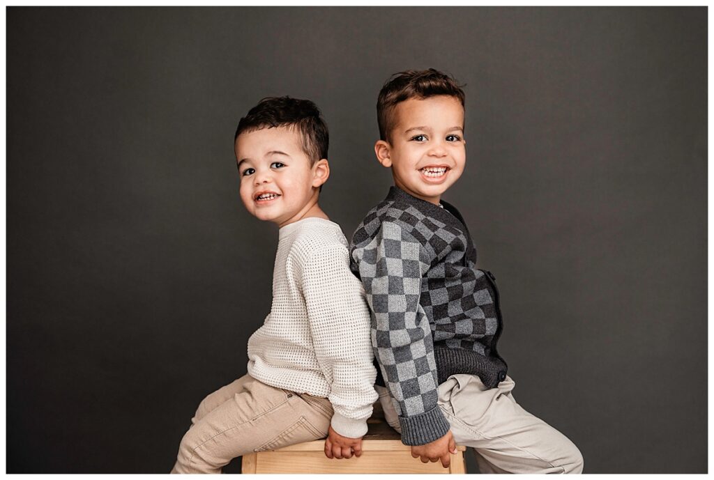 Sweet and Simple Family Photos in the Studio smiles