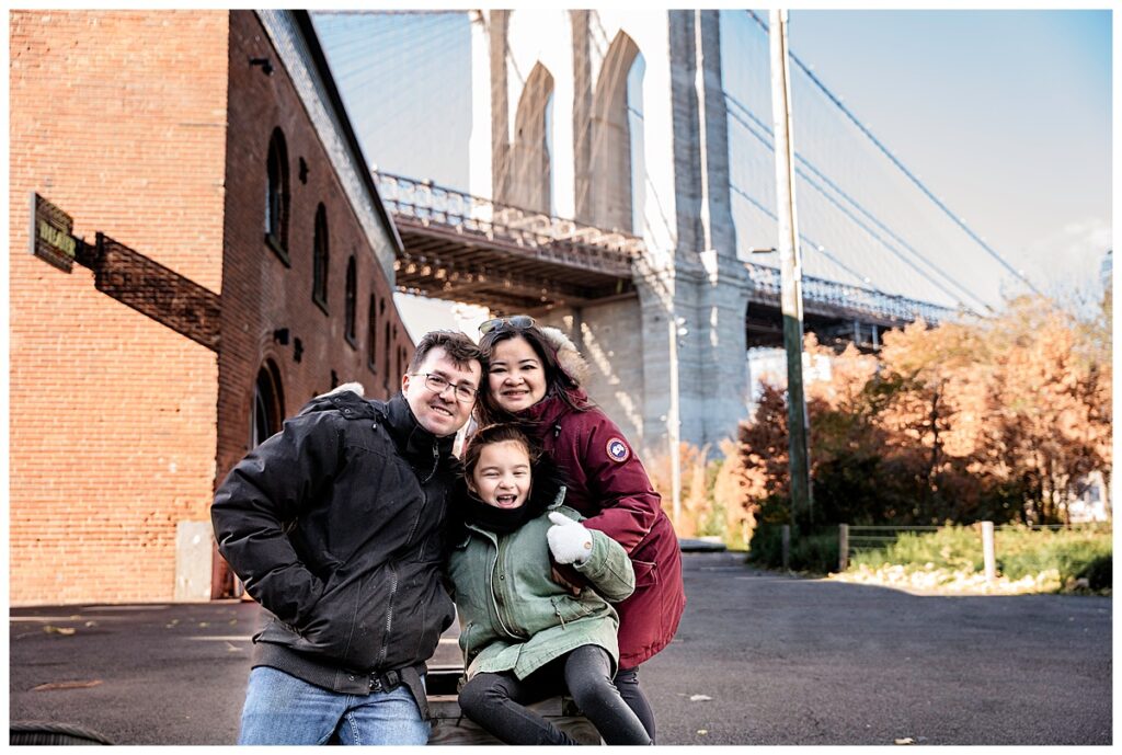 An Easy Going Family Session at Brooklyn Bridge Park family of three