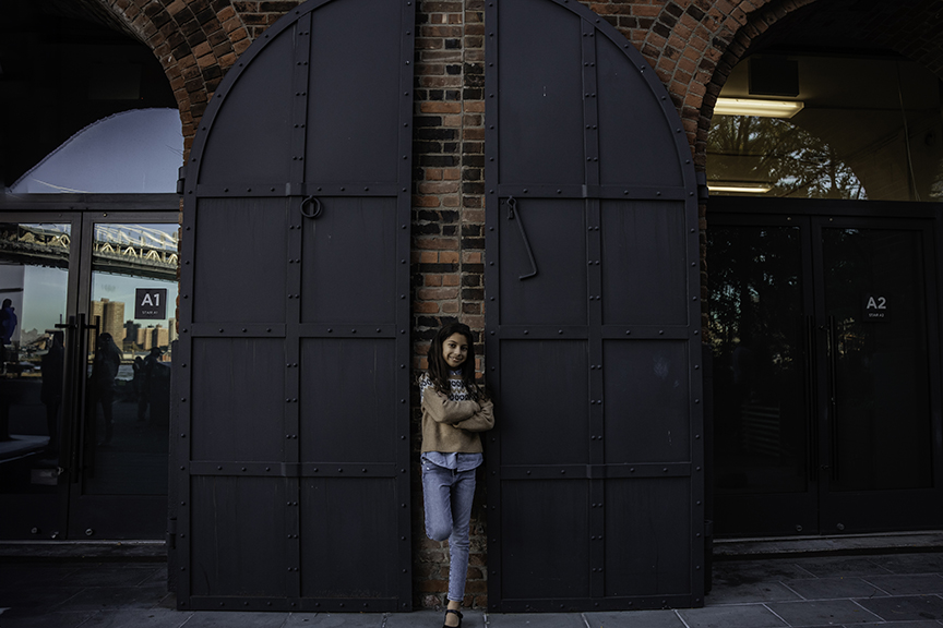 New York city family photos at Brooklyn Bridge St. Anne's Warehouse