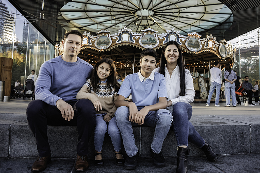 New York city family photos at Brooklyn Bridge Jane's Carousel