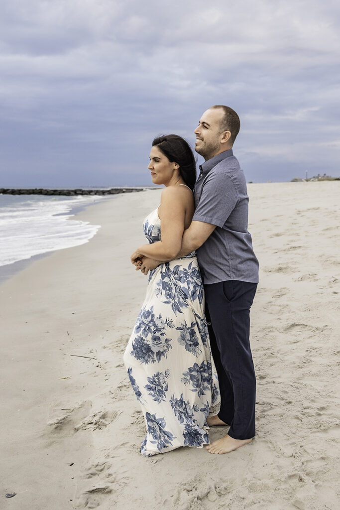 Long Island Natural Couple Photographer snuggle