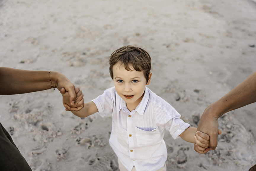 Easy Going Family Photos at the beach on Long Island little kid