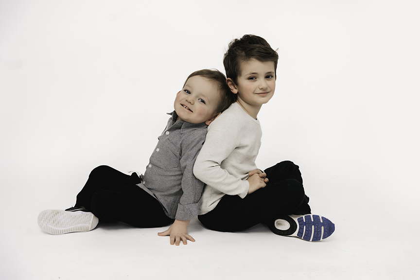 Bright and Modern Family Photos in the Studio brothers