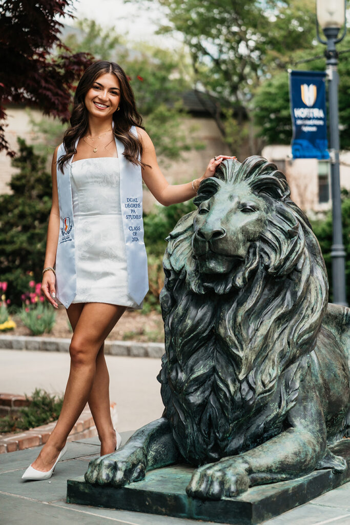 Hofstra University Campus Graduation Photos the Lions